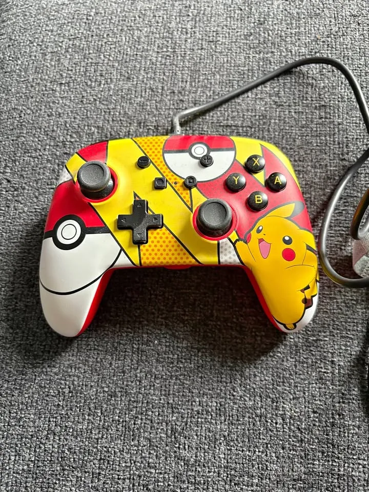 Nintendo Switch Controller thumbnail