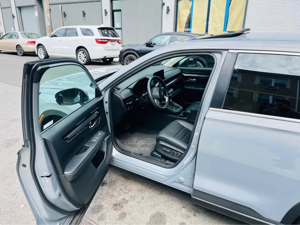 2024 Honda CR-V · EX-L w/Navigation Sport Utility 4D image indicator(4)