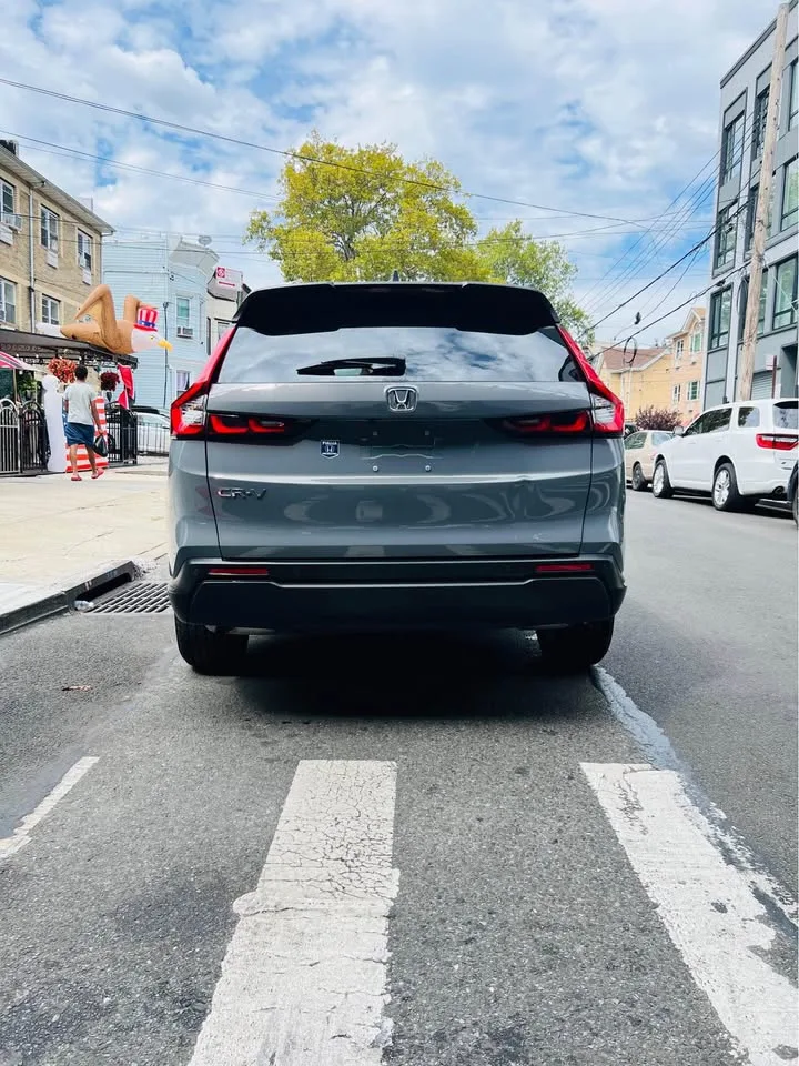 2024 Honda CR-V · EX-L w/Navigation Sport Utility 4D image indicator(7)