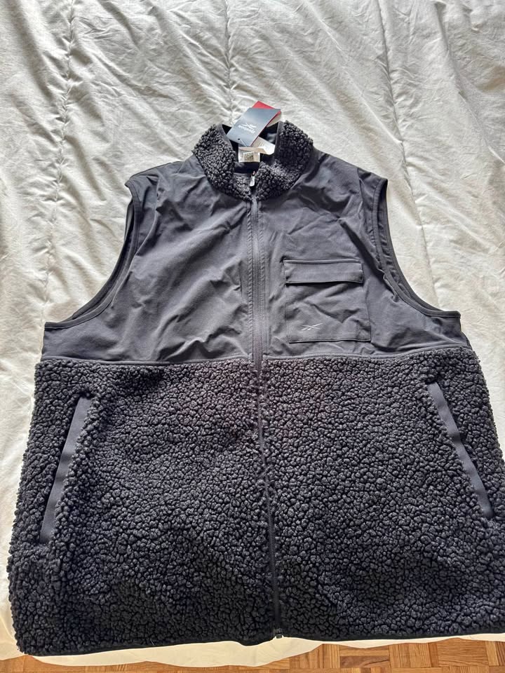 Reebok Active Skystretch Winter Vest - NEW (Size L)