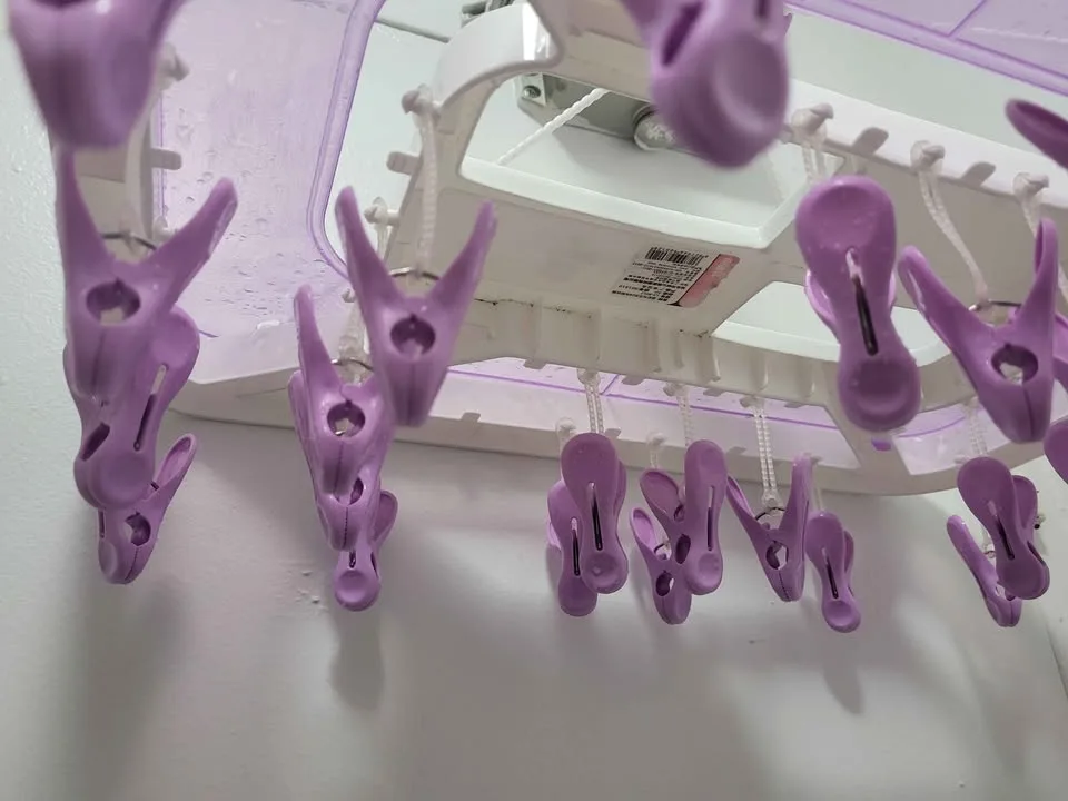 Laundry Hanger / Clothes Drying Multi-Hanger With 28 Clips image indicator(2)