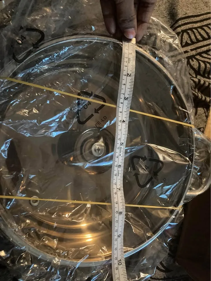 BNIB 10inch stainless steel soup pot with glass lid( firm price) image indicator(9)