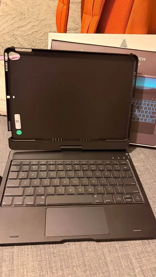 Typecase Flexbook Touch Keyboard Case for iPad 10.5" image indicator(2)