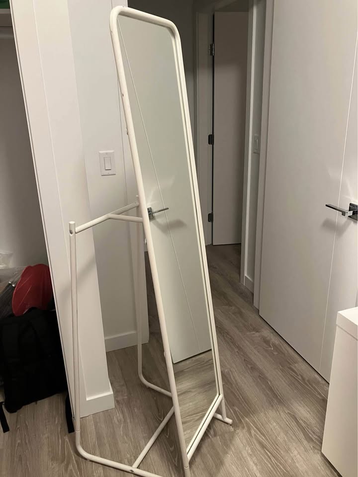 IKEA Standing Mirror - photo 2