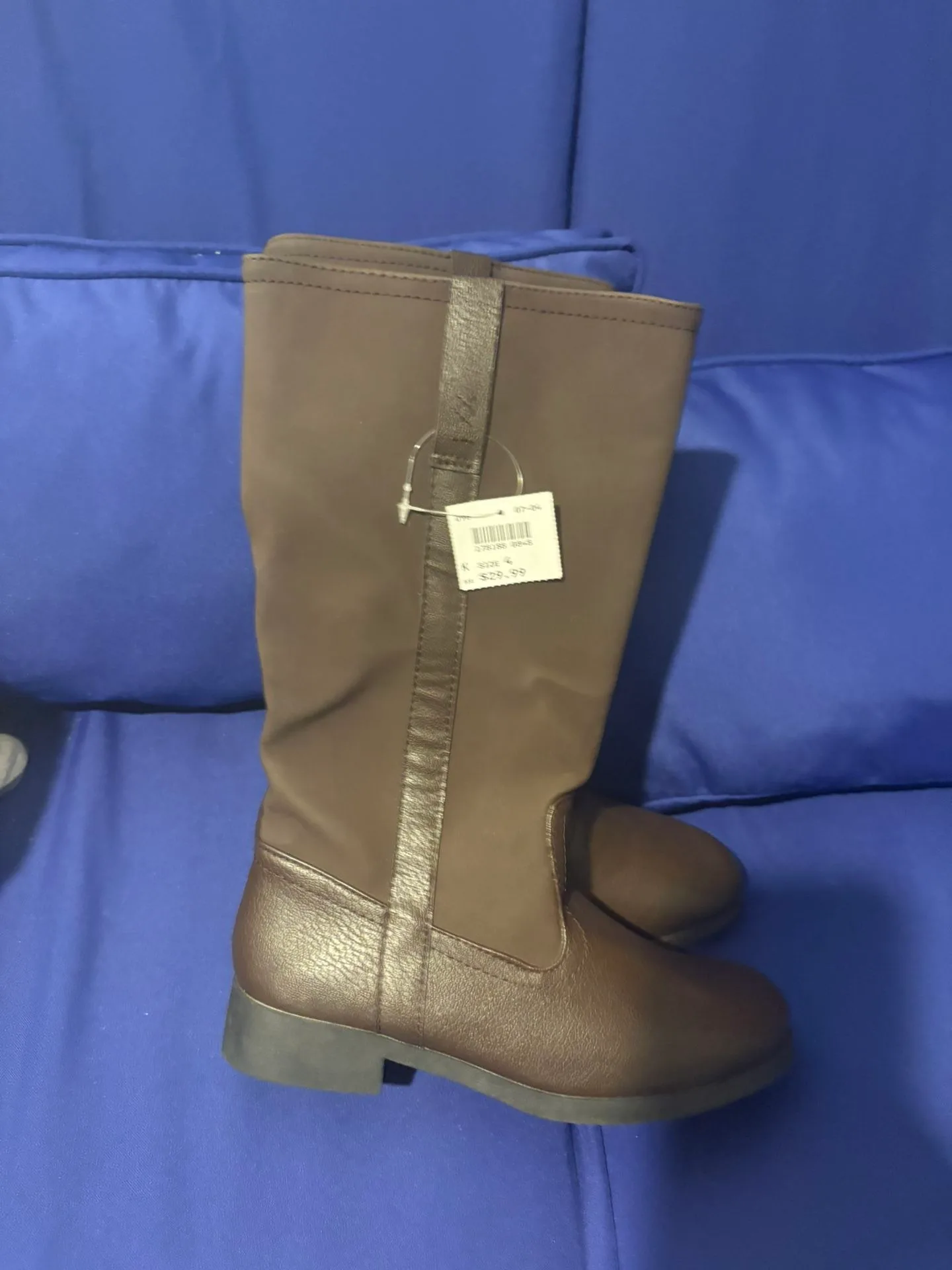 Girls Sz 4 Boots thumbnail