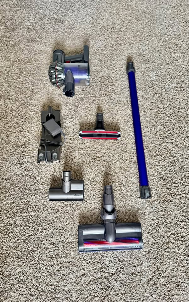 Dyson V6 Vacuum - Dyson Cordless Vacuum - photo 3