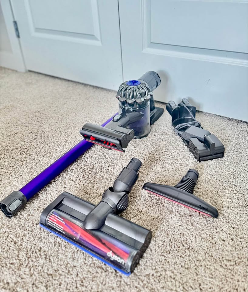Dyson V6 Vacuum - Dyson Cordless Vacuum - photo 4