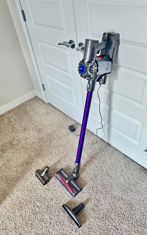 Dyson V6 Vacuum - Dyson Cordless Vacuum - photo 5