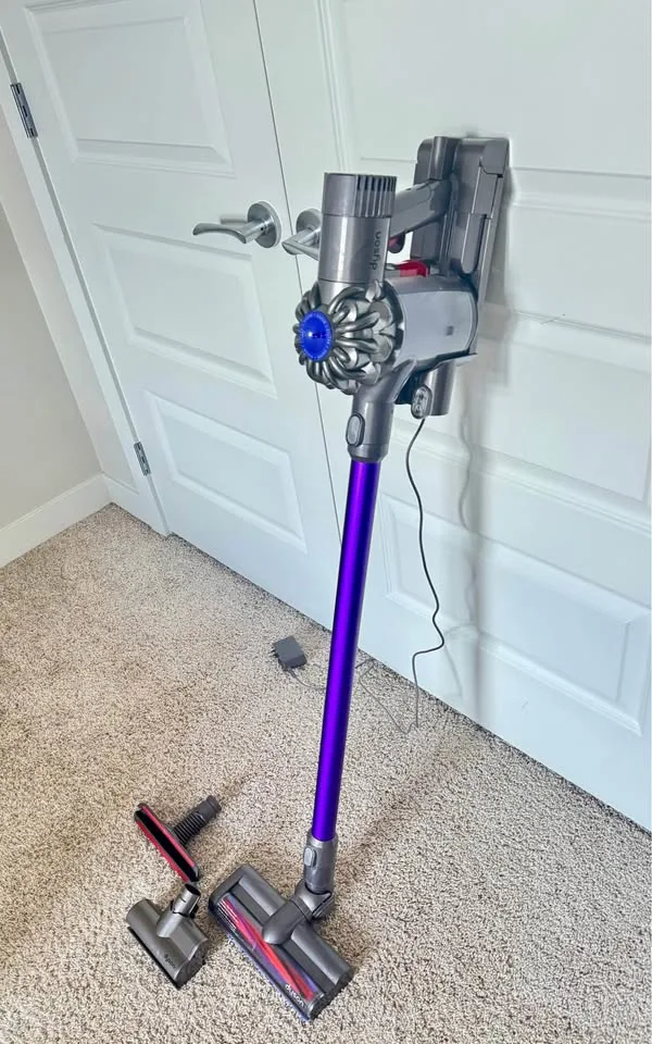 Dyson V6 Vacuum - Dyson Cordless Vacuum image indicator(8)