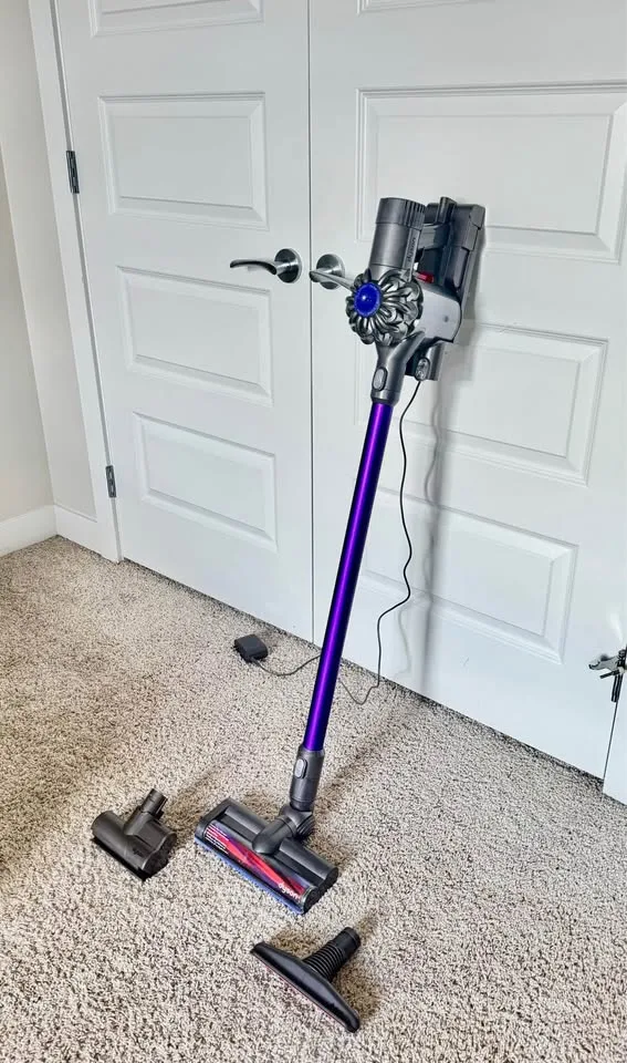 Dyson V6 Vacuum - Dyson Cordless Vacuum image indicator(10)