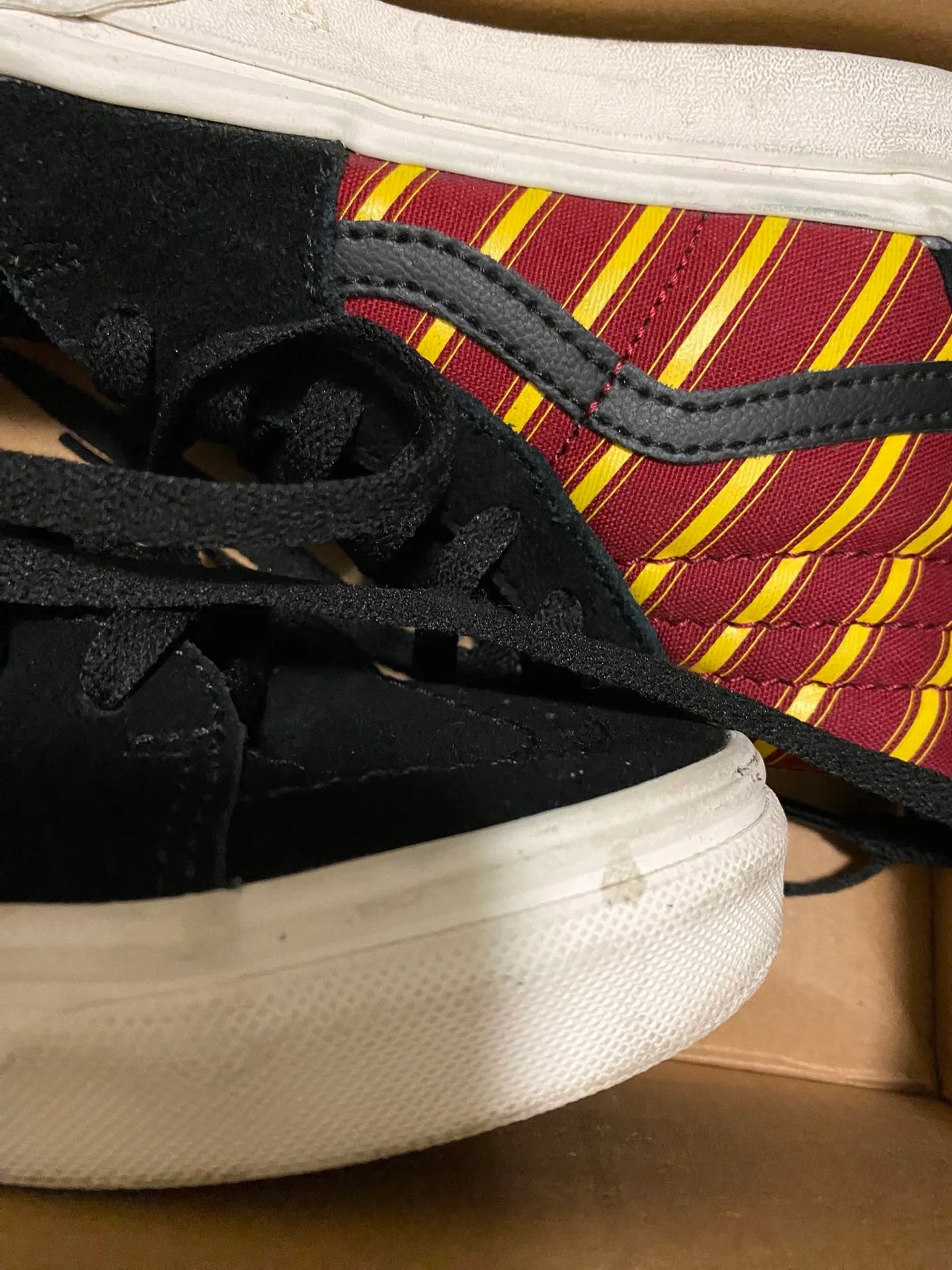 Vans Sk8-Hi Harry Potter Gryffindor Sneakers Little kids 13c image indicator(4)