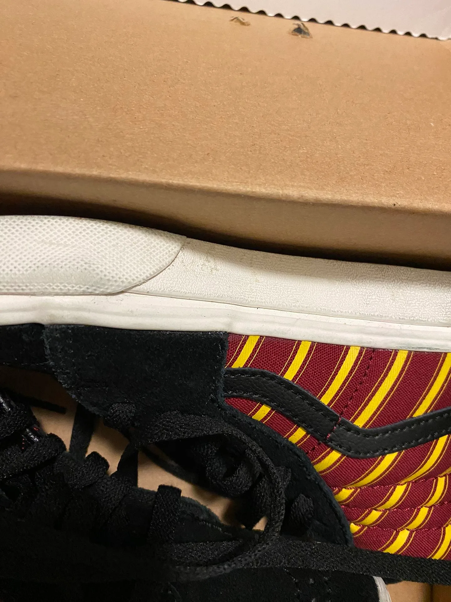 Vans Sk8-Hi Harry Potter Gryffindor Sneakers Little kids 13c image indicator(5)
