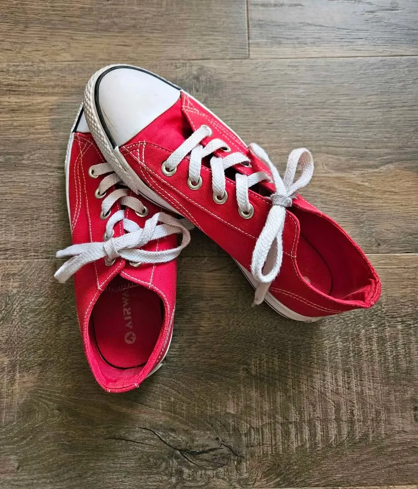 Airwalk 'Legacee' Women's Red Sneakers thumbnail