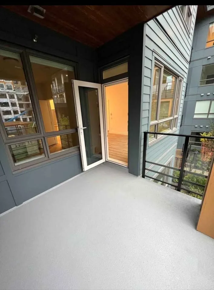 2 Beds 2 Baths - Apartment image indicator(5)