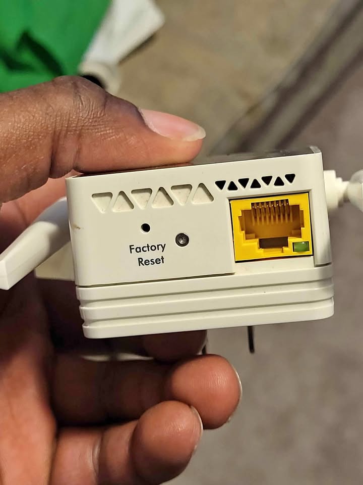 Netgear range extender