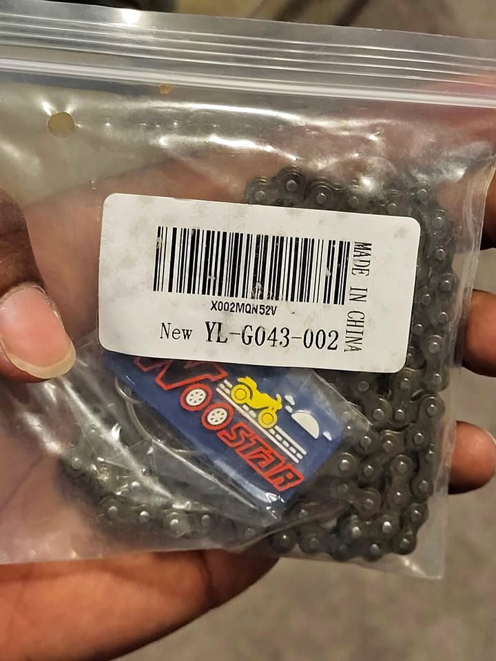 Small rc(?) 2 stroke chain