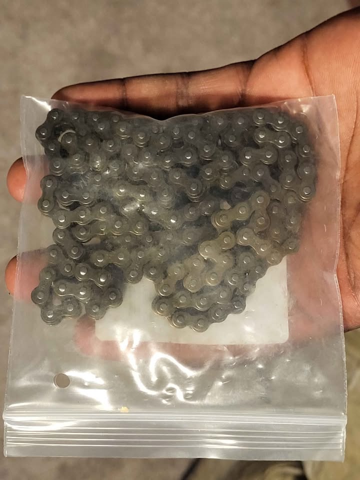 Small rc(?) 2 stroke chain - photo 2
