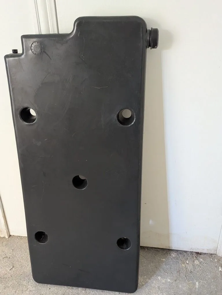 Front Runner Upright Water Tank Flat 40L