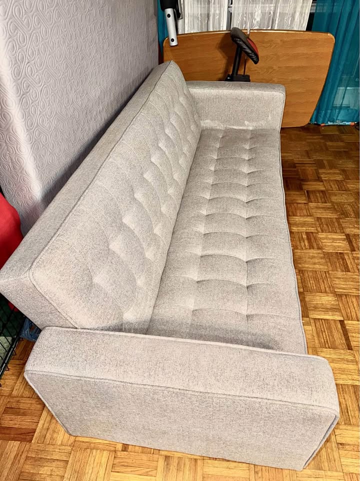 Sofa bed/convertible couch