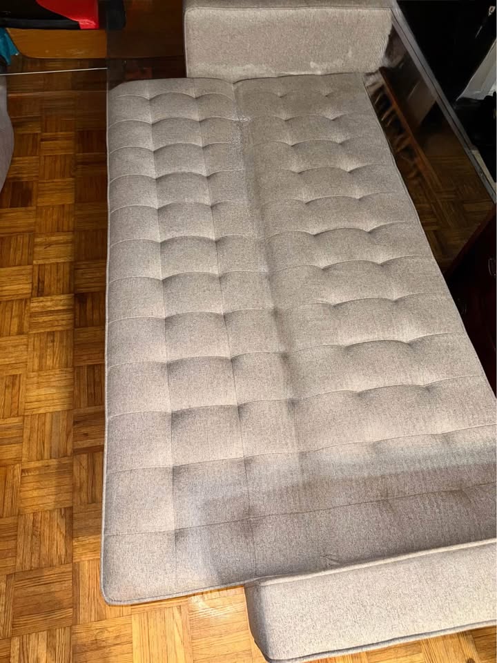 Sofa bed/convertible couch - photo 3