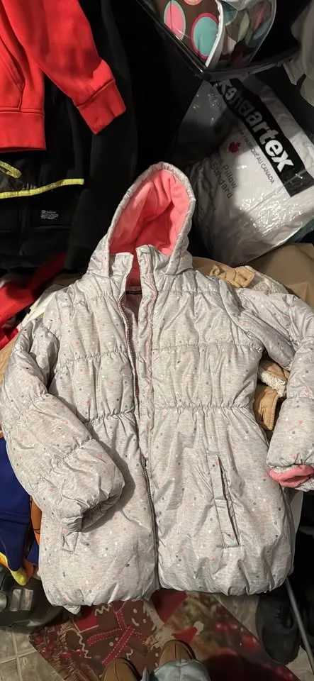 Girls cozy coat with fuzzy pink lining image indicator(2)