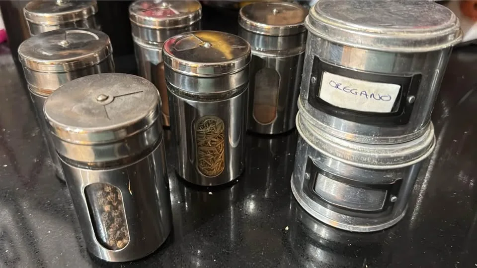 Glass and stainless steel spice jars + others image indicator(2)