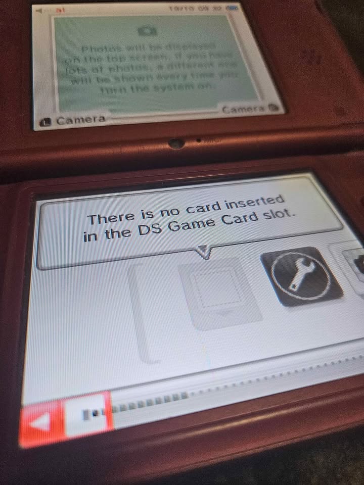 Nintendo DSi XL - Burgundy - photo 5