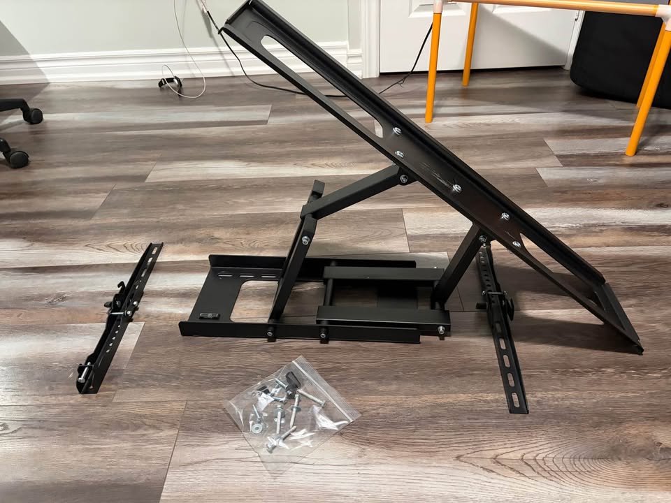 Wall Mount TV Bracket - photo 3