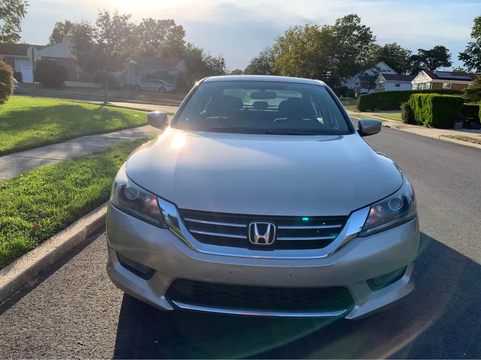 2014 Honda Accord · Sport Sedan 4D image indicator(2)