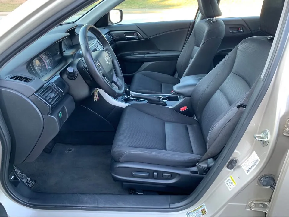 2014 Honda Accord · Sport Sedan 4D image indicator(6)