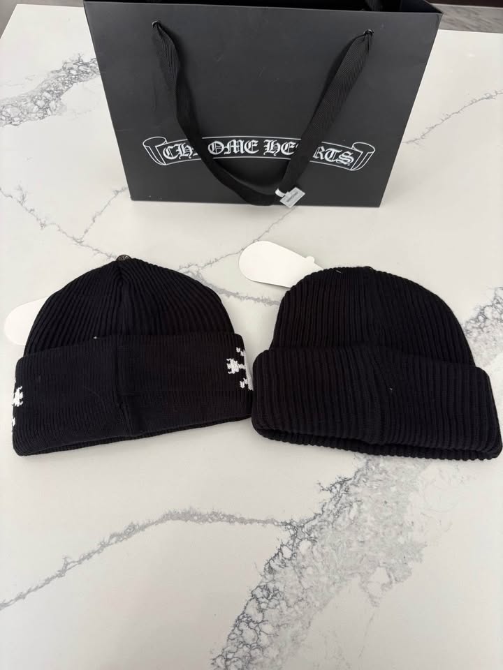 Chrome Hearts Beanies - photo 5