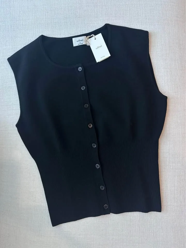 Aritzia Golightly Sleeveless Cardigan Size M NWT image indicator(2)