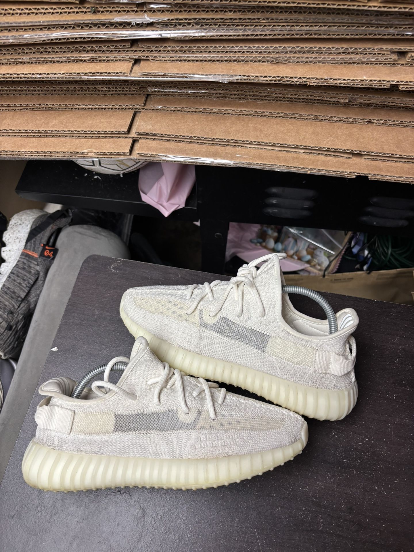 Adidas Yeezy 350 V2 Bone