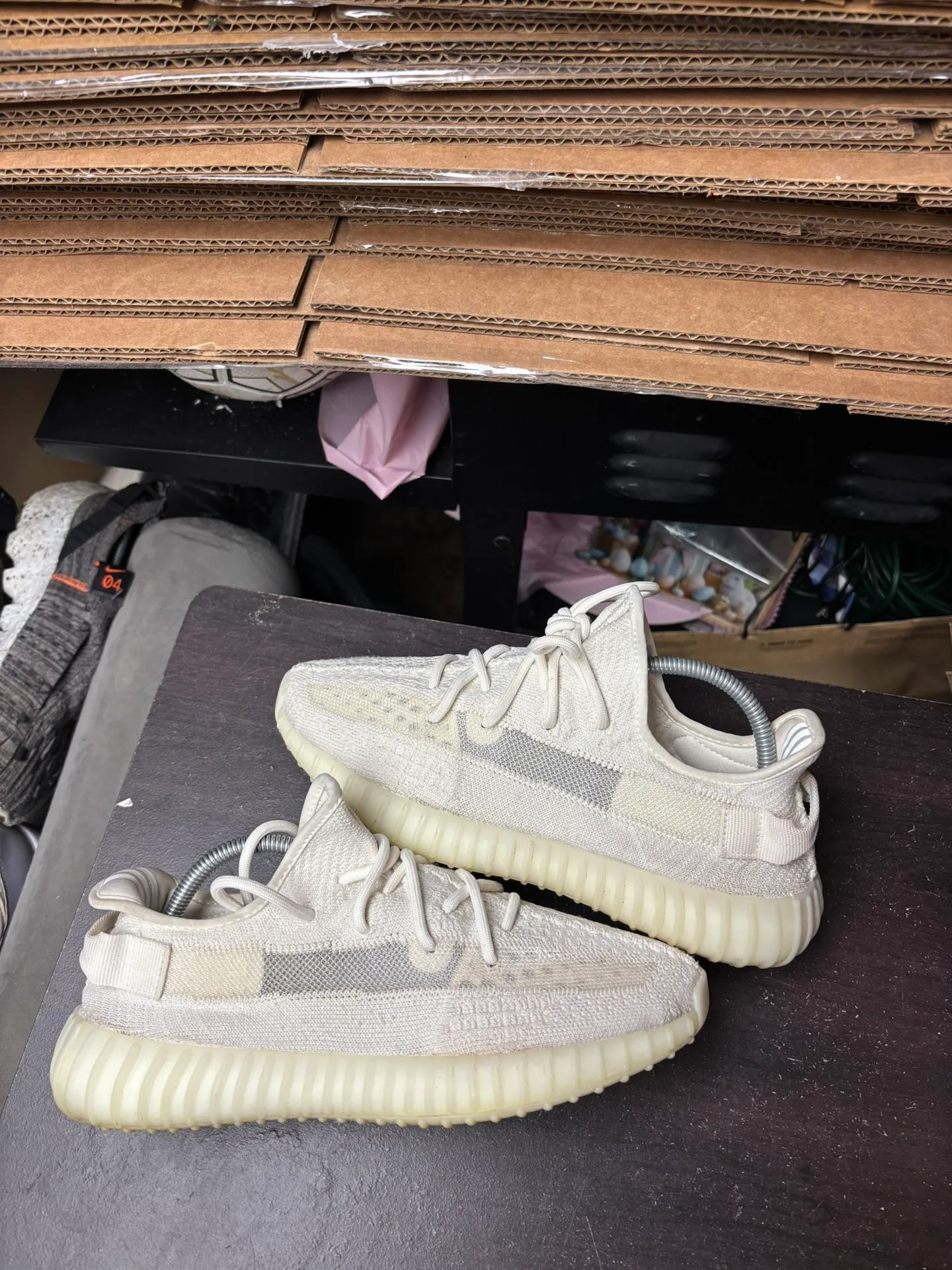 Adidas Yeezy 350 V2 Bone thumbnail