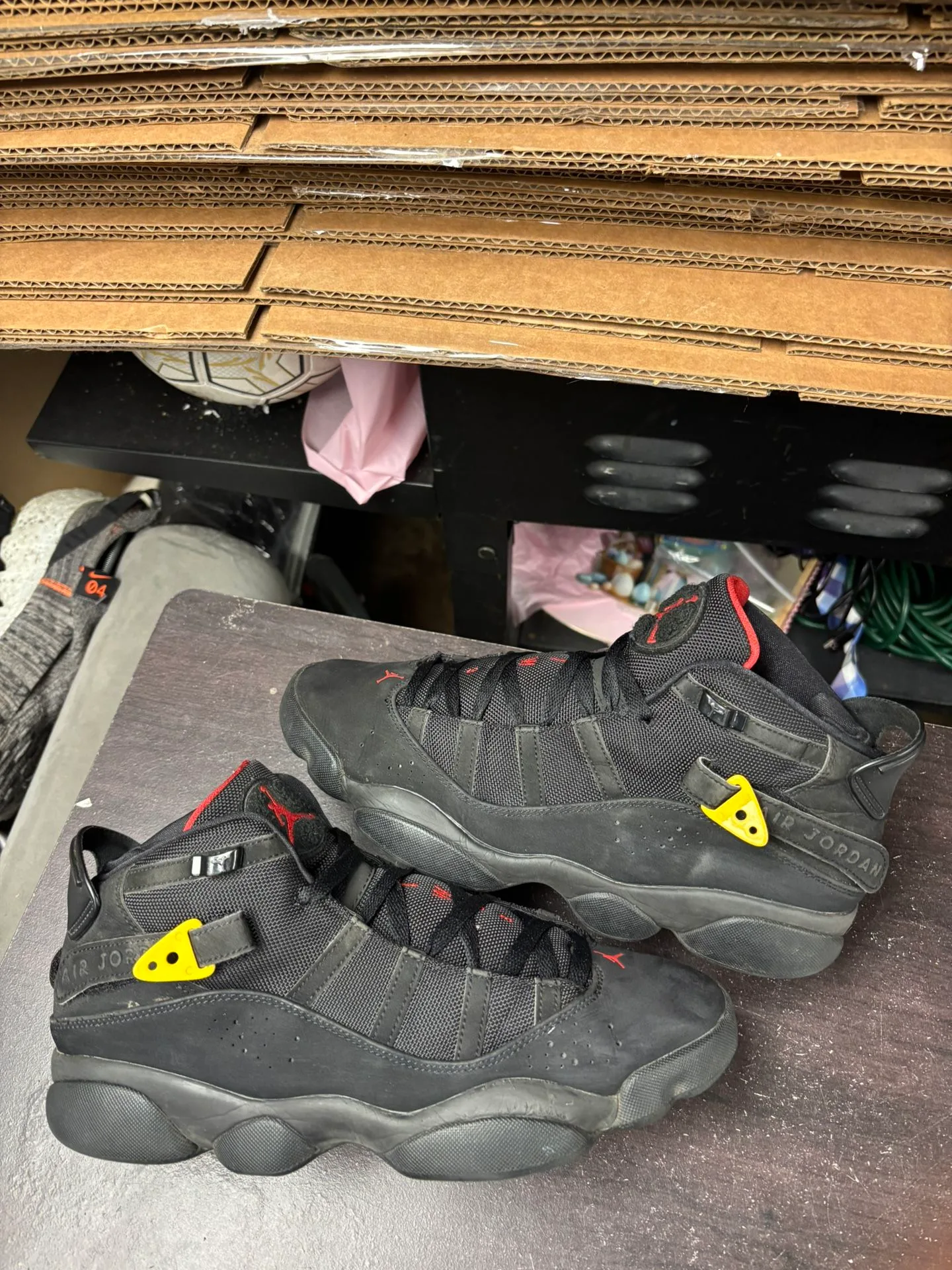 Air Jordan 6 Red Sul Fur thumbnail