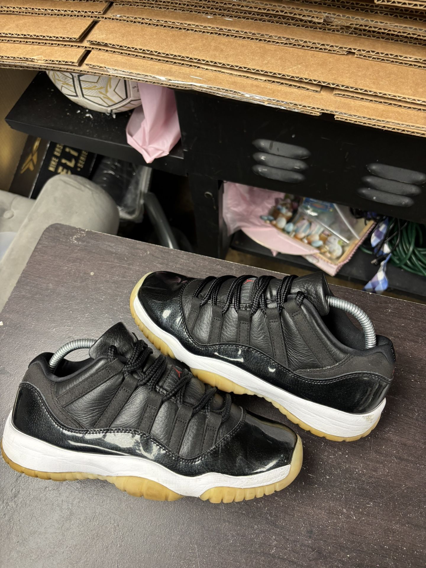 Air Jordan 11 Low 72-10 GS