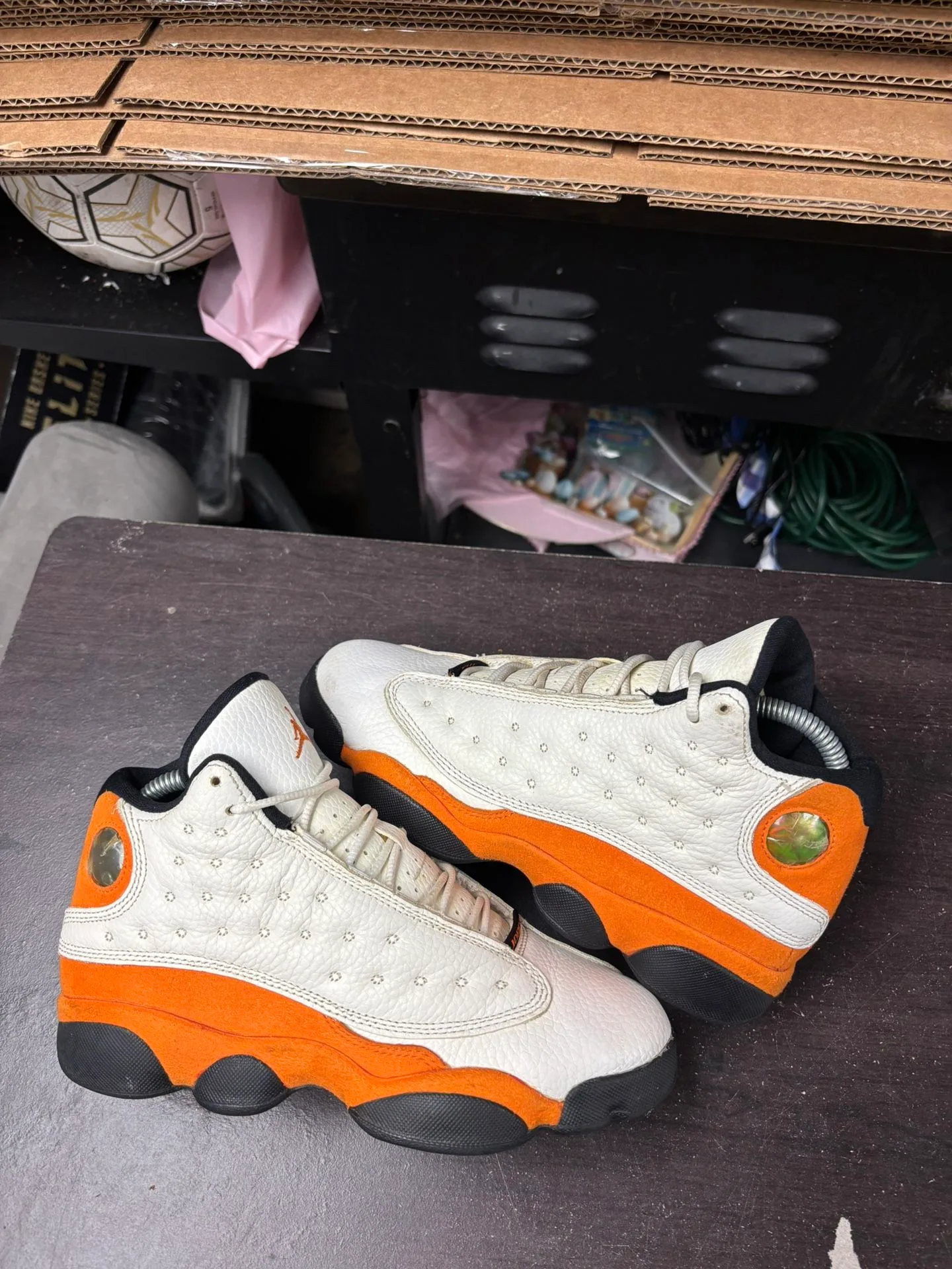 Air Jordan 13 Starfish GS thumbnail