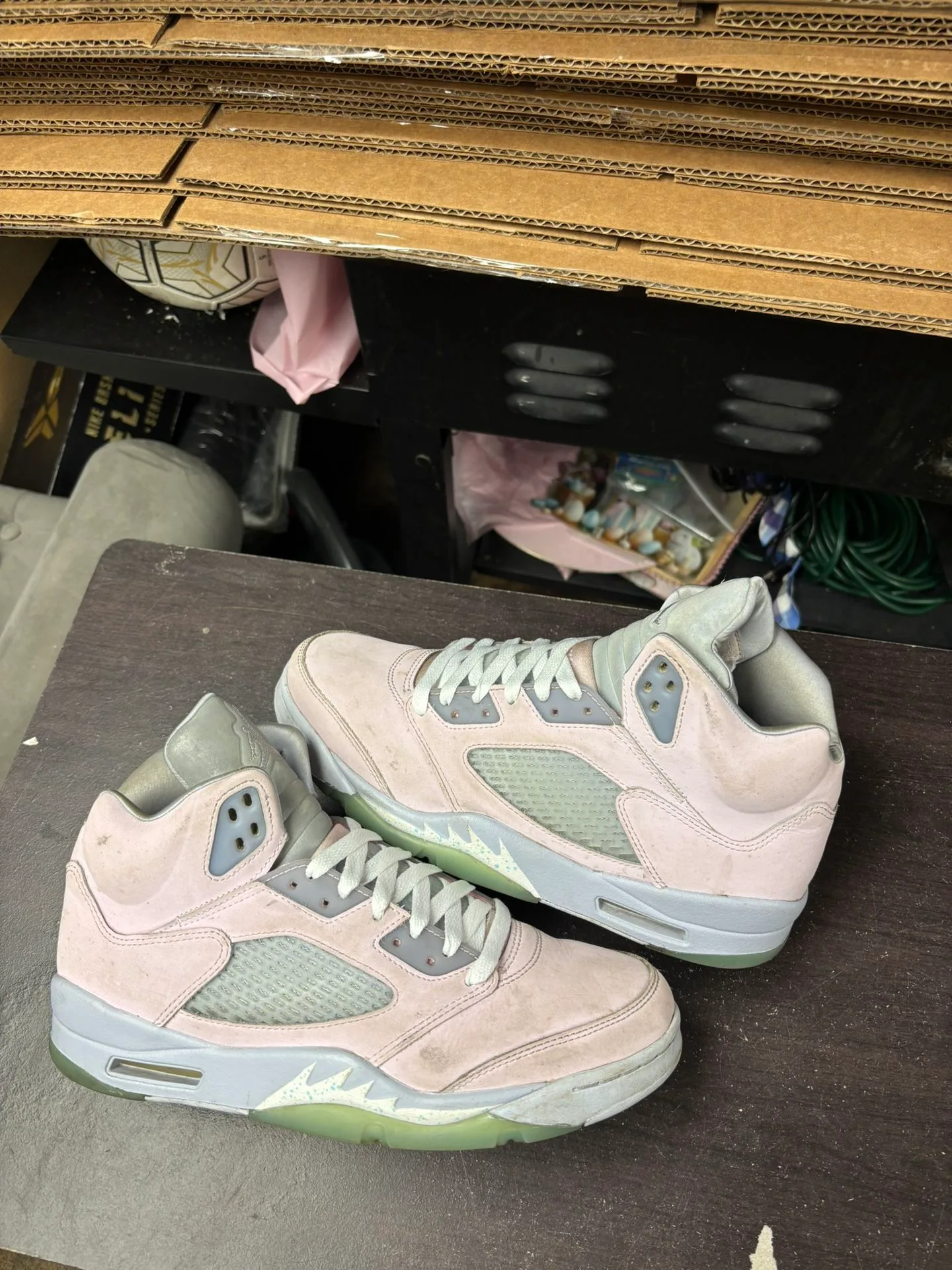 Air Jordan 5 Easter thumbnail