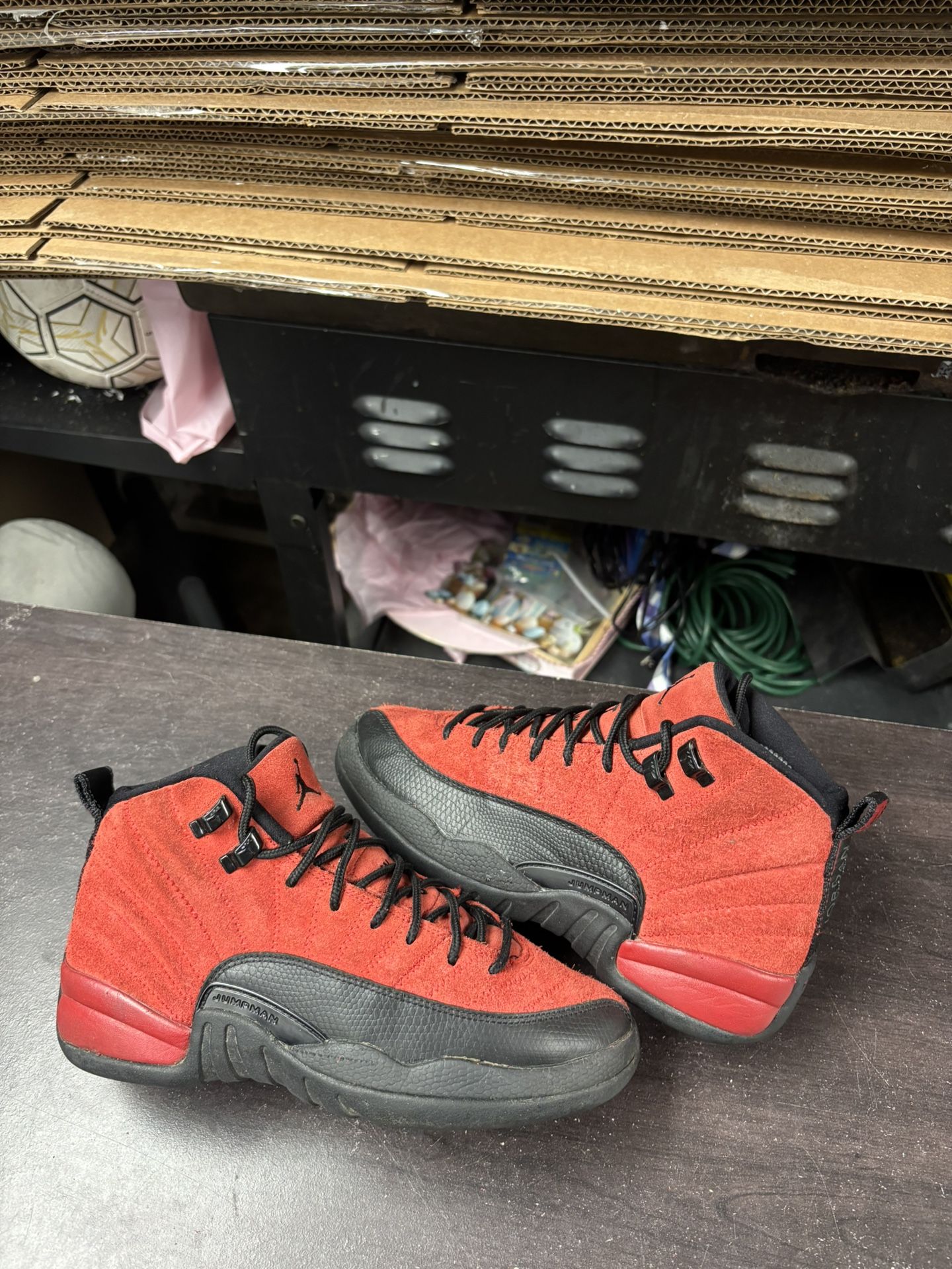 Air Jordan 12 Reverse Flue Game