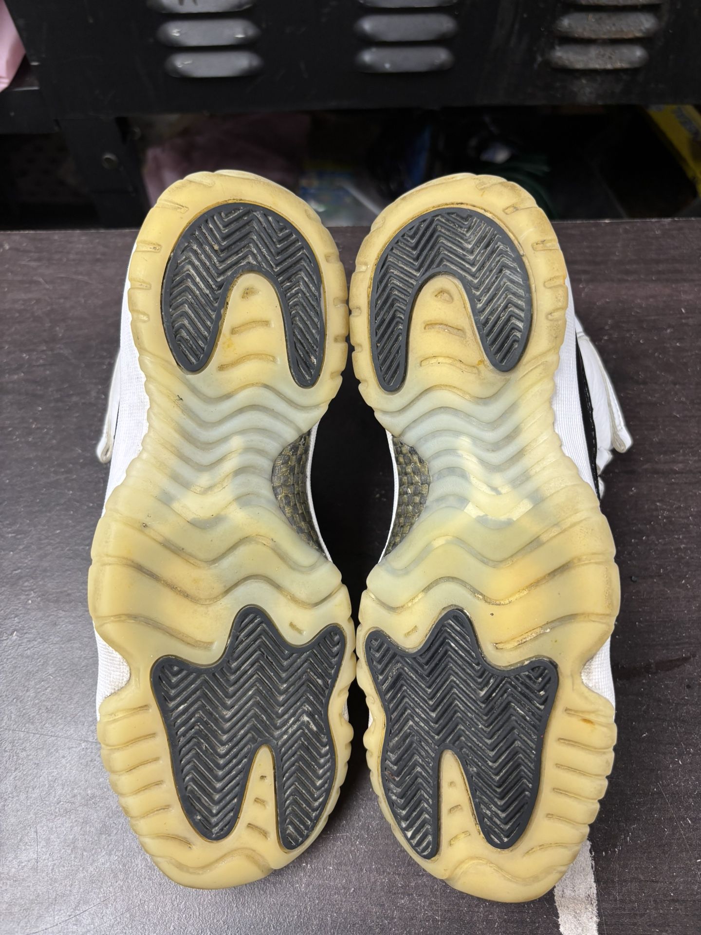 Air Jordan 11 Gratitude - photo 3