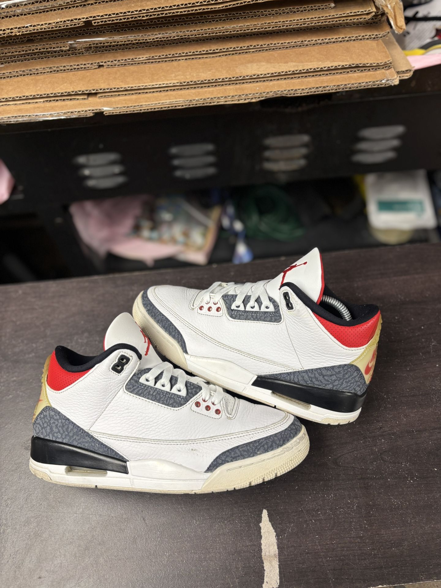 Air Jordan 3 SE Red Fire Denim 2020