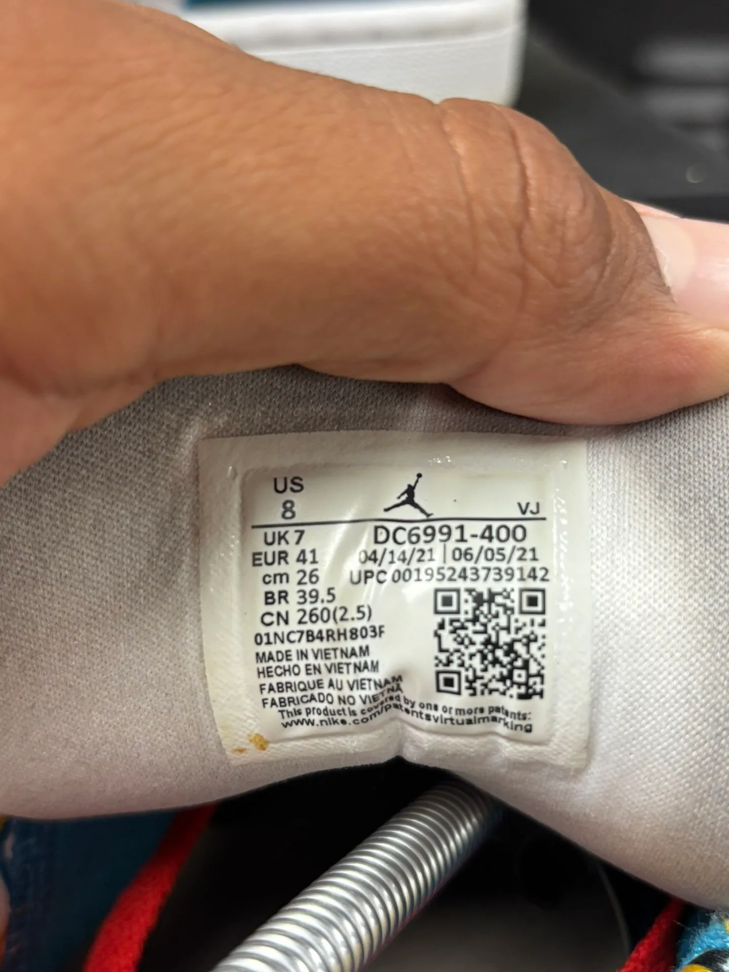 Air Jordan 1 Low Barcelona Cyber Teal image indicator(6)