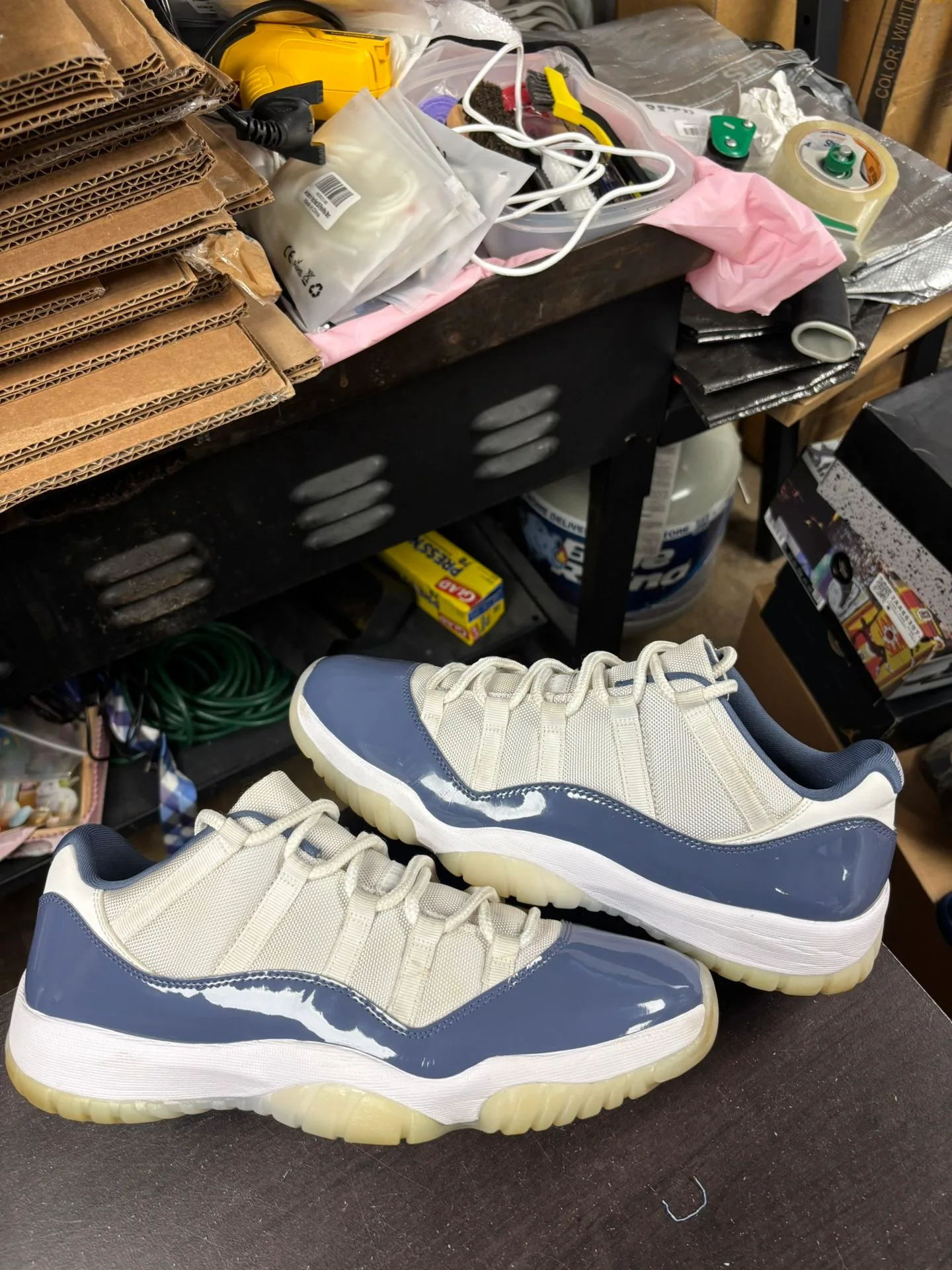 Air Jordan 11 Low Diffused Blue thumbnail
