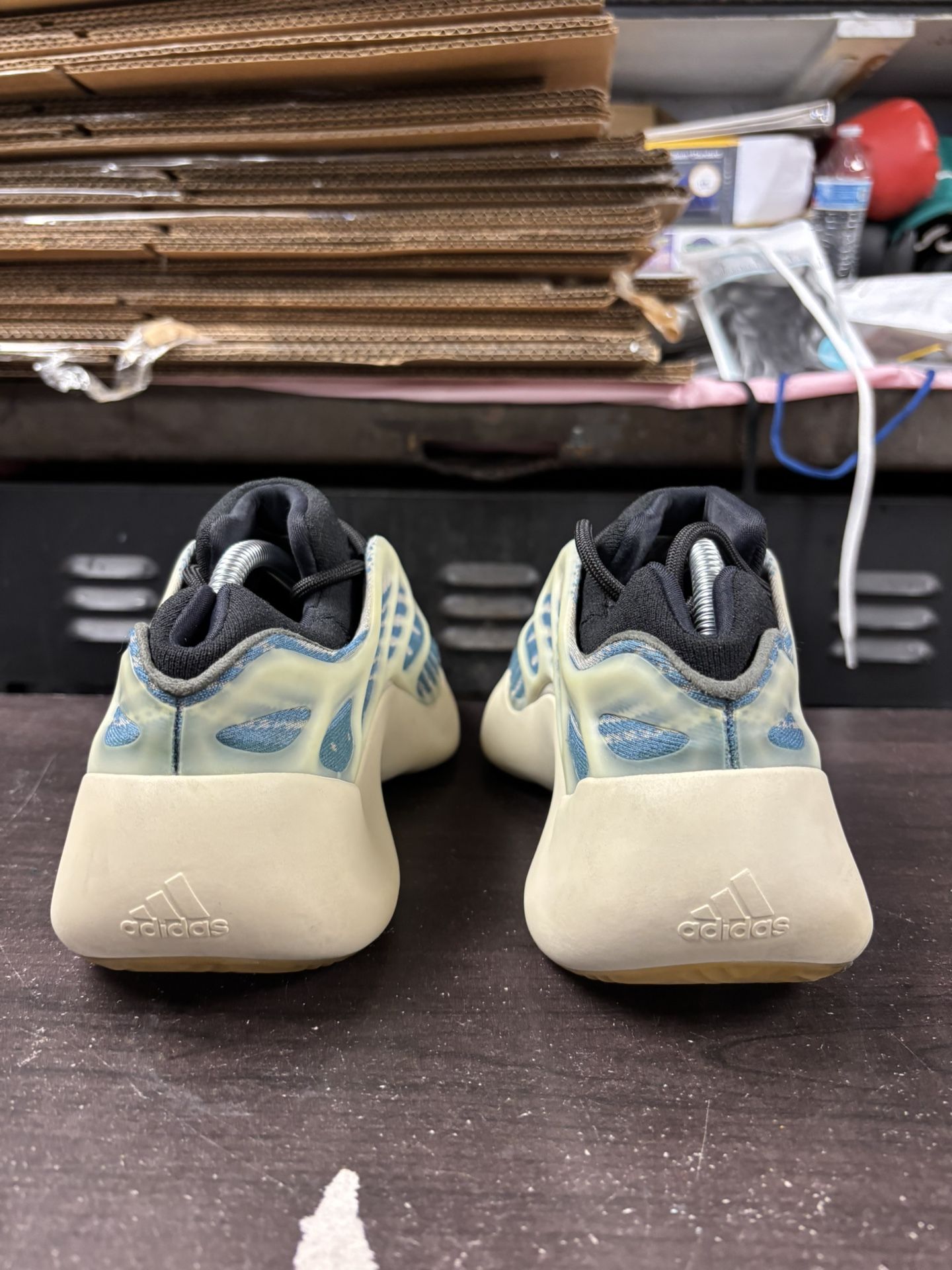 Adidas Yeezy 700 V3 Kyanite - photo 4