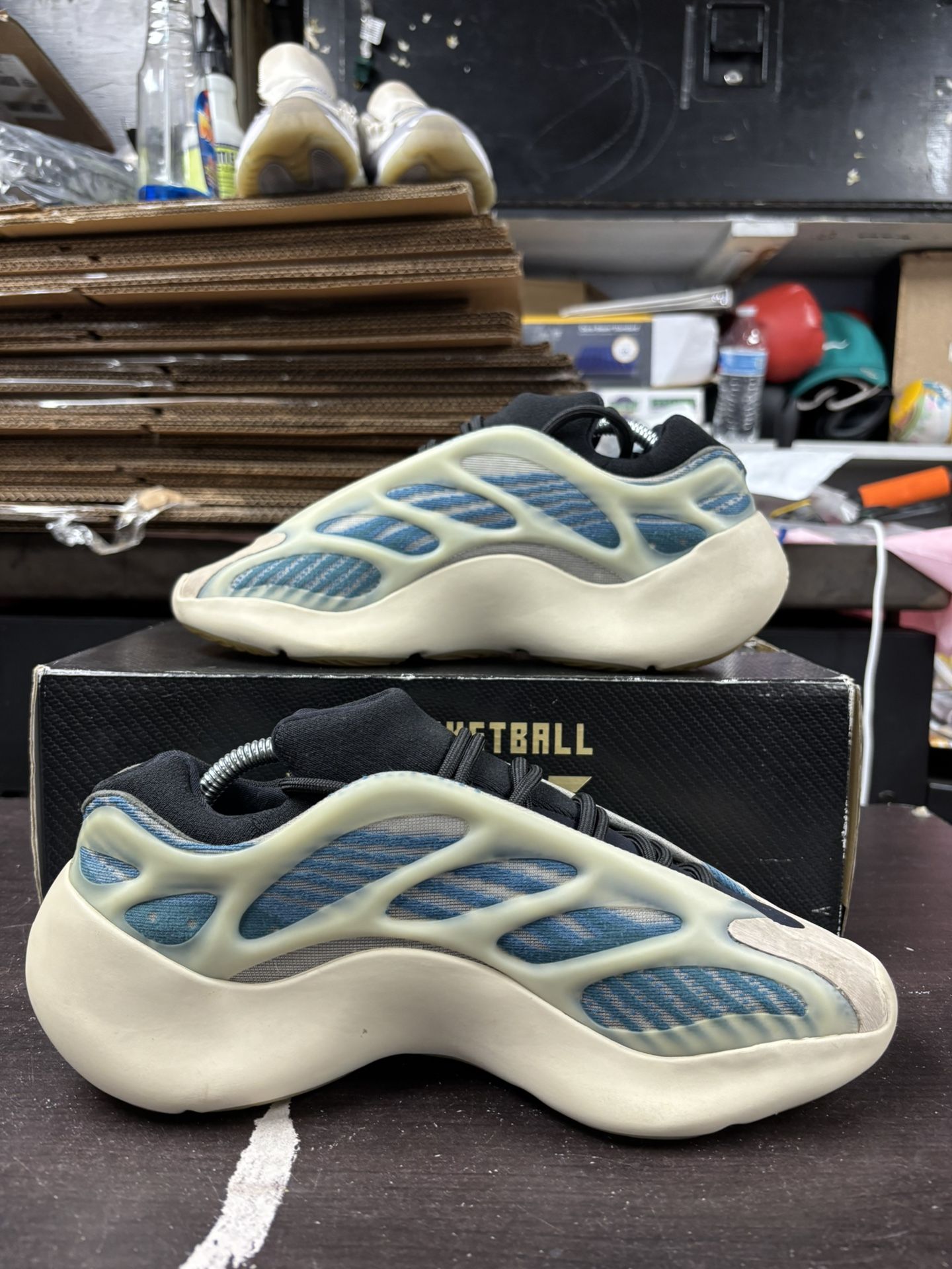 Adidas Yeezy 700 V3 Kyanite - photo 5