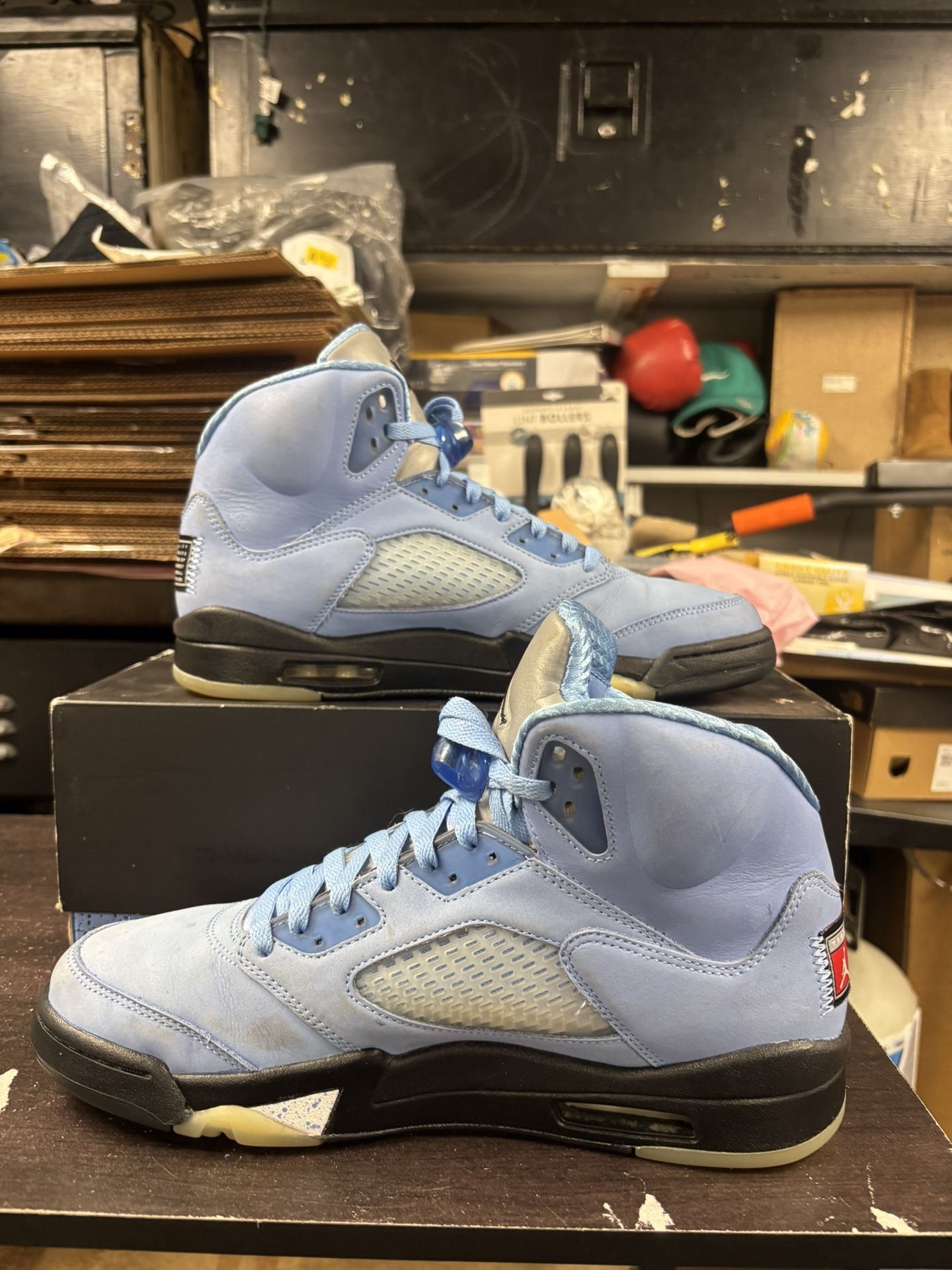 Air Jordan 5 UNC - photo 5