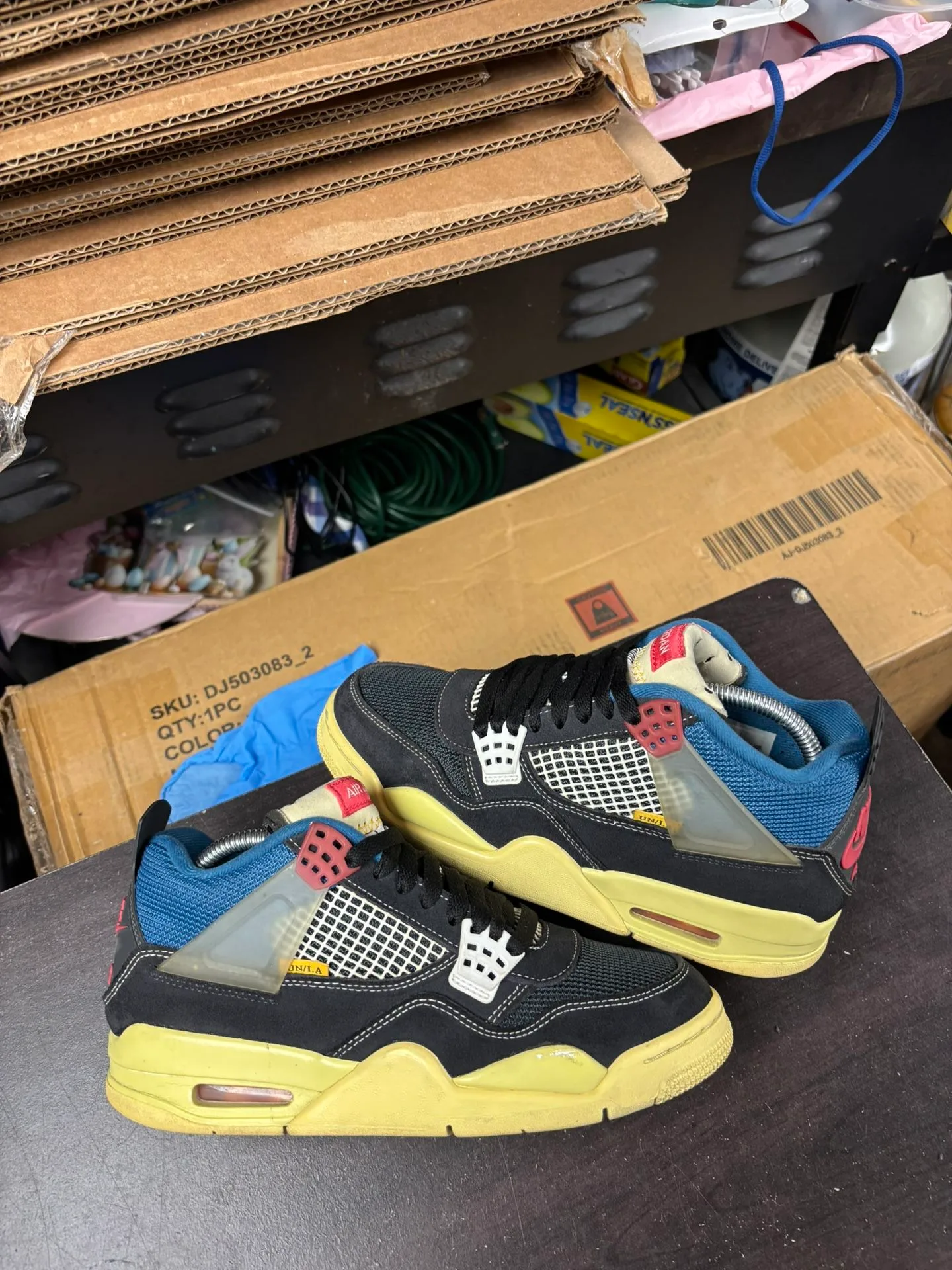 Air Jordan 4 Union La Off Noir thumbnail