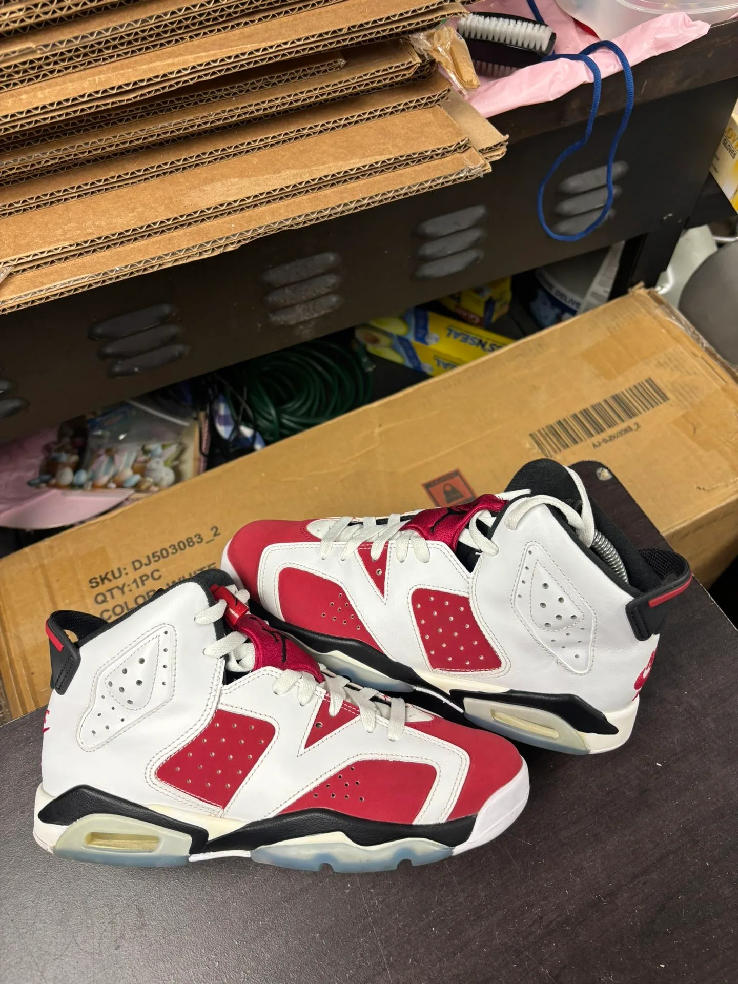 Air Jordan 6 Carmine 2021 thumbnail