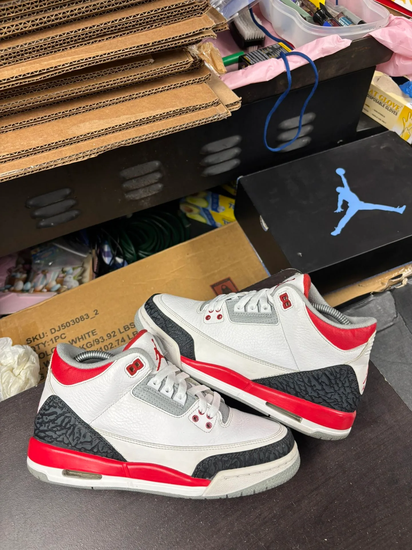 Air Jordan 3 Fire Red 2013 thumbnail