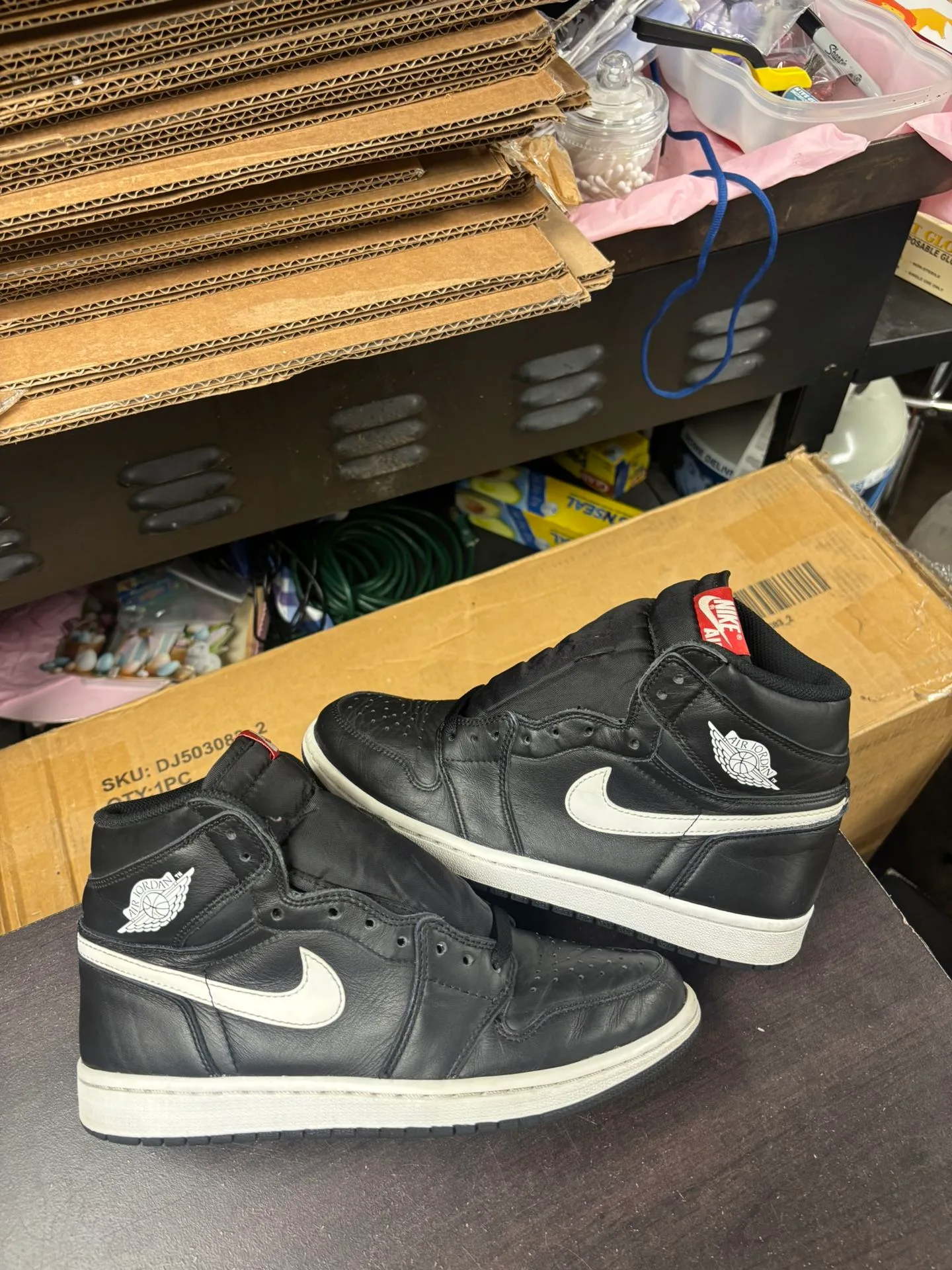Air Jordan 1 Yin Yang Black thumbnail